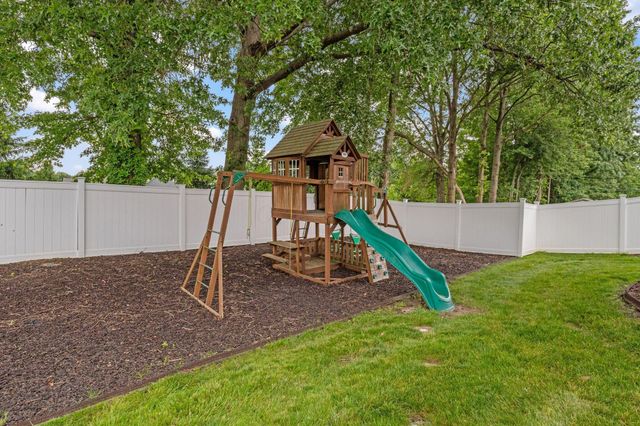 6961 Whitetail Lane, Westerville, OH 43082
