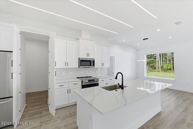 21 BUTTERMILK Drive, Palm Coast, FL 32137