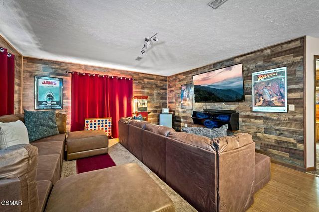 3022 Crestview Court, Sevierville, TN 37862