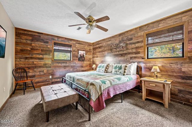 3022 Crestview Court, Sevierville, TN 37862