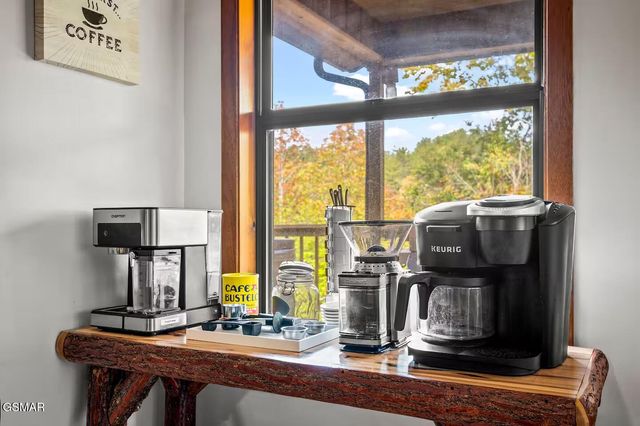 3022 Crestview Court, Sevierville, TN 37862