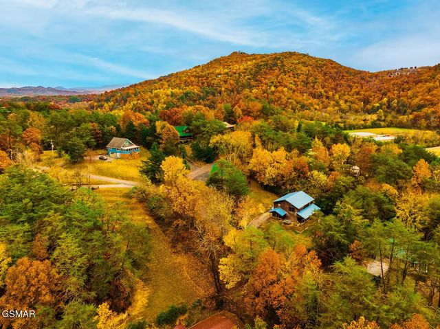 3022 Crestview Court, Sevierville, TN 37862