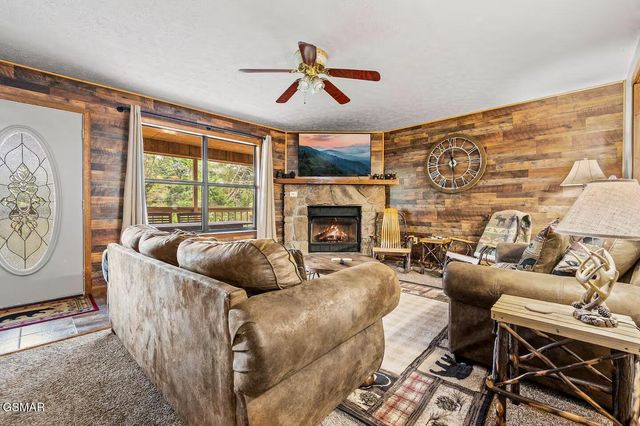 3022 Crestview Court, Sevierville, TN 37862