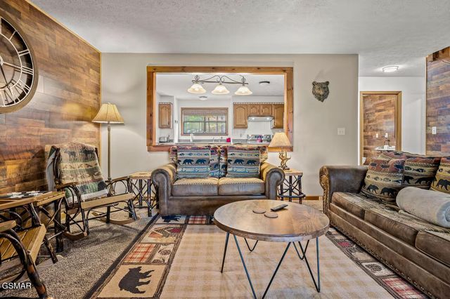 3022 Crestview Court, Sevierville, TN 37862