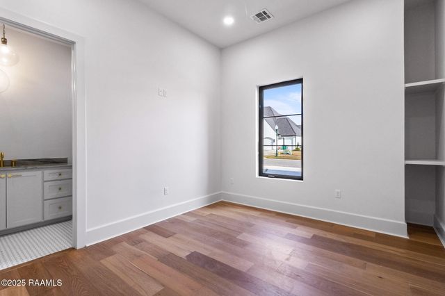 106 Trailing Oaks Drive, Youngsville, LA 70592