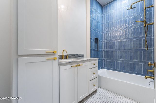 106 Trailing Oaks Drive, Youngsville, LA 70592