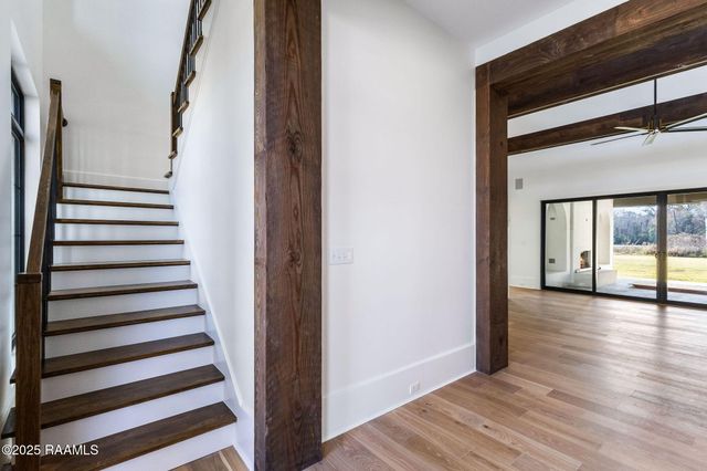 106 Trailing Oaks Drive, Youngsville, LA 70592