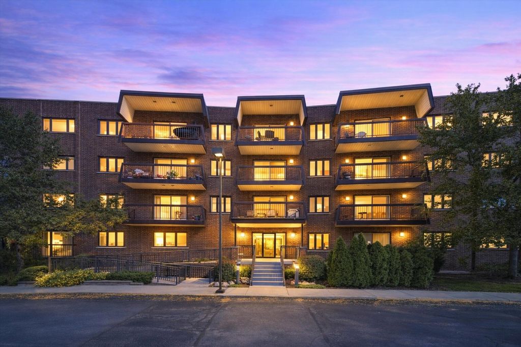 350 E Dundee Road 110, Buffalo Grove, IL 60089 — photo 2
