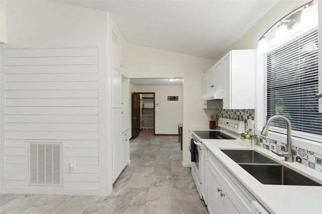 2890 GREEN MOUNTAIN ROAD, Deland, FL 32720