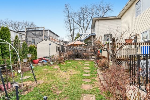 800 Delalla Ter, Ridgefield Boro, NJ 07657