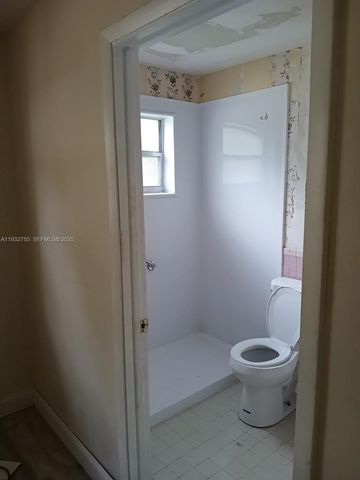 10210 SW 175th St, Miami, FL 33157