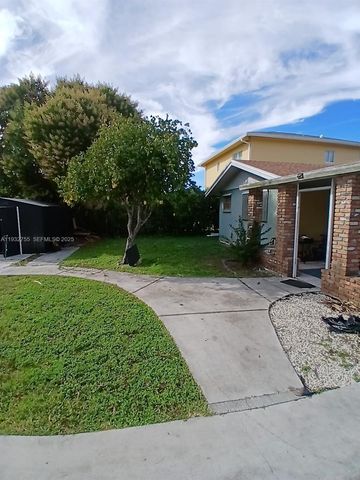 10210 SW 175th St, Miami, FL 33157