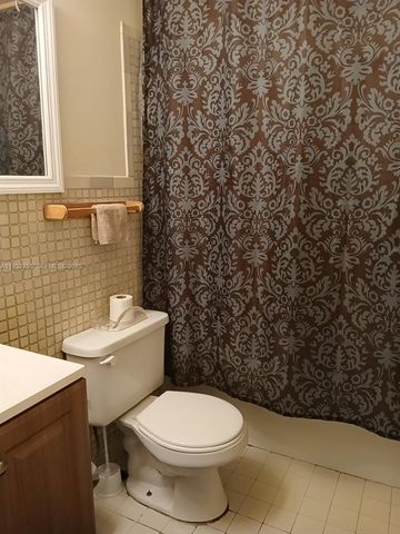 10210 SW 175th St, Miami, FL 33157