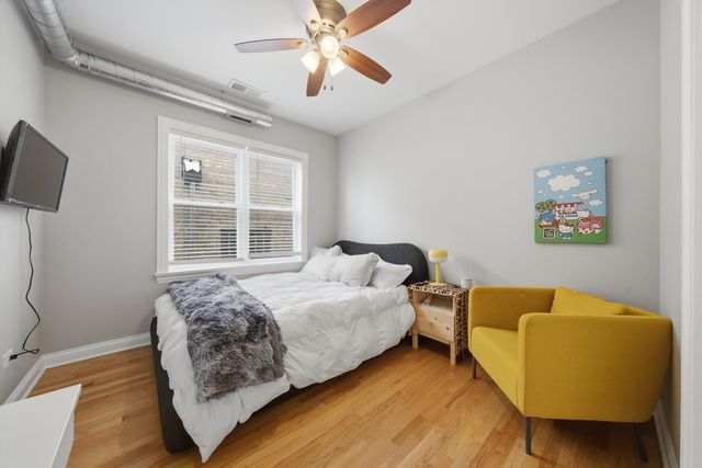 5302 N Winthrop Avenue 4, Chicago, IL 60640