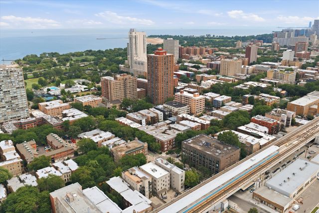 5302 N Winthrop Avenue 4, Chicago, IL 60640