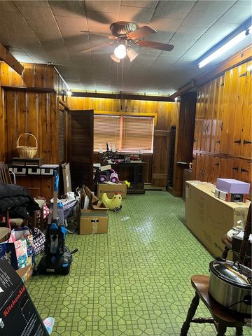 129 S Buhl Farm Drive, Hermitage, PA 16148