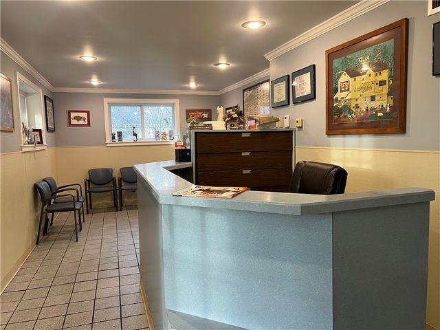 129 S Buhl Farm Drive, Hermitage, PA 16148