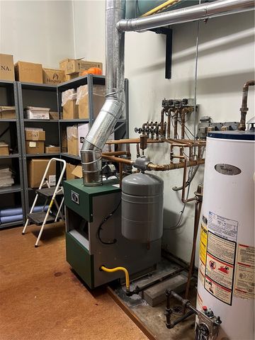 129 S Buhl Farm Drive, Hermitage, PA 16148