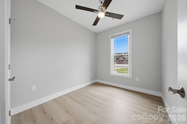 3342 48th Avenue NE 6B, Hickory, NC 28601
