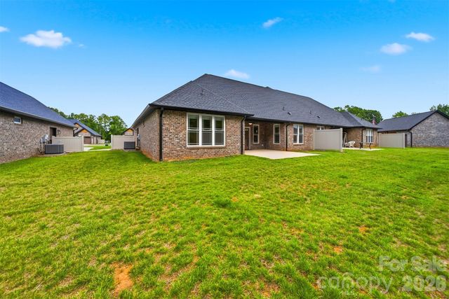 3342 48th Avenue NE 6B, Hickory, NC 28601