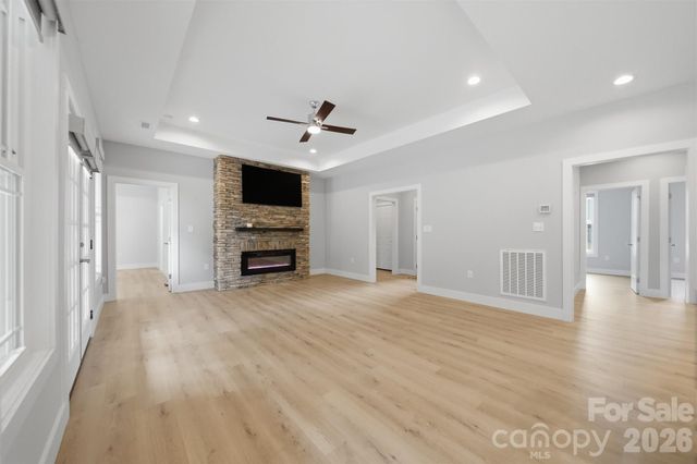 3342 48th Avenue NE 6B, Hickory, NC 28601