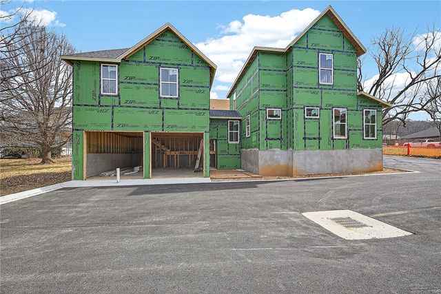 2748 E Black Walnut Circle, Fayetteville, AR 72701