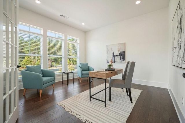 1011 Ridgeview Road, Woodstock, GA 30188