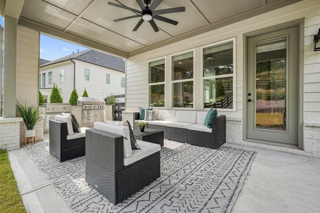 1011 Ridgeview Road, Woodstock, GA 30188