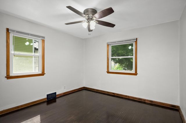 1015 Hubbard Avenue, Saint Paul, MN 55104