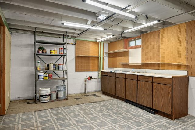 1015 Hubbard Avenue, Saint Paul, MN 55104
