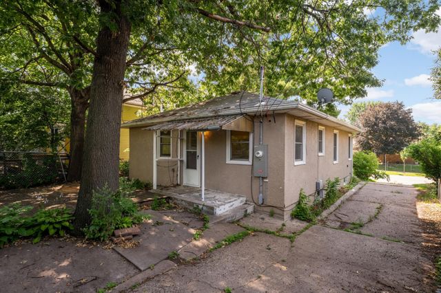 1015 Hubbard Avenue, Saint Paul, MN 55104