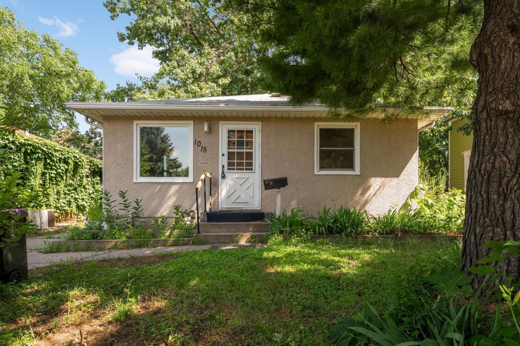 1015 Hubbard Avenue, Saint Paul, MN 55104