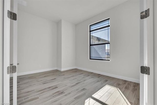 459 NE 2nd PL, Cape Coral, FL 33909