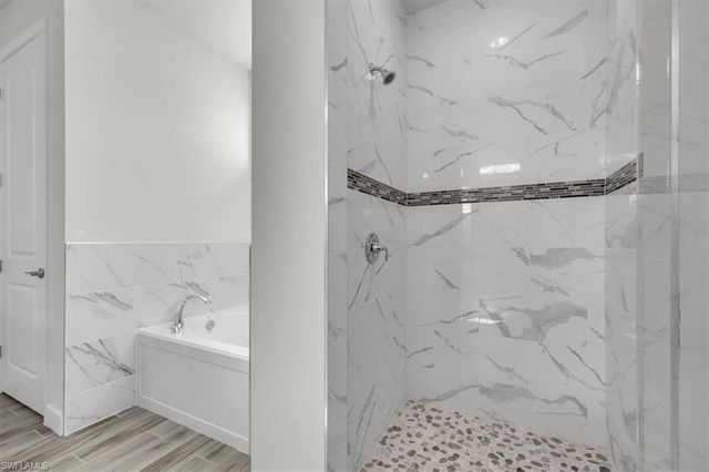 459 NE 2nd PL, Cape Coral, FL 33909