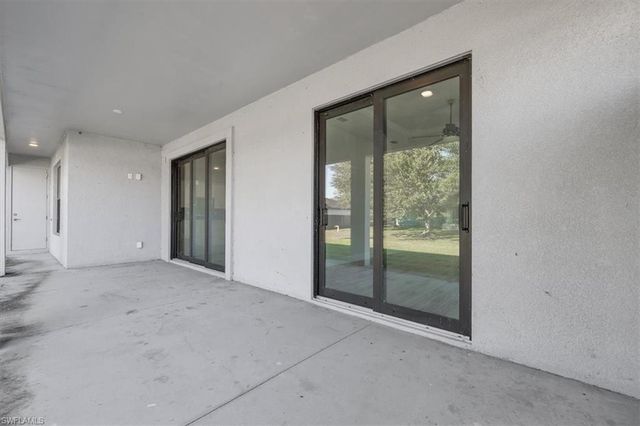 459 NE 2nd PL, Cape Coral, FL 33909