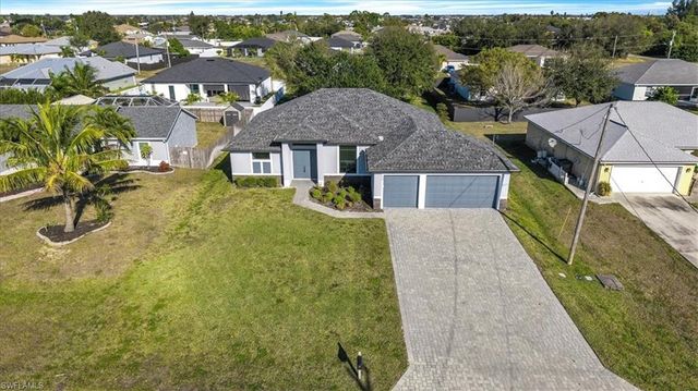 459 NE 2nd PL, Cape Coral, FL 33909