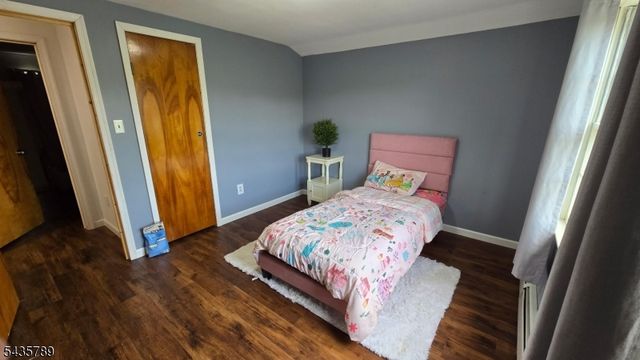 1777 Springtown Rd, Alpha Boro, NJ 08865