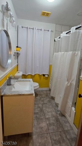1777 Springtown Rd, Alpha Boro, NJ 08865