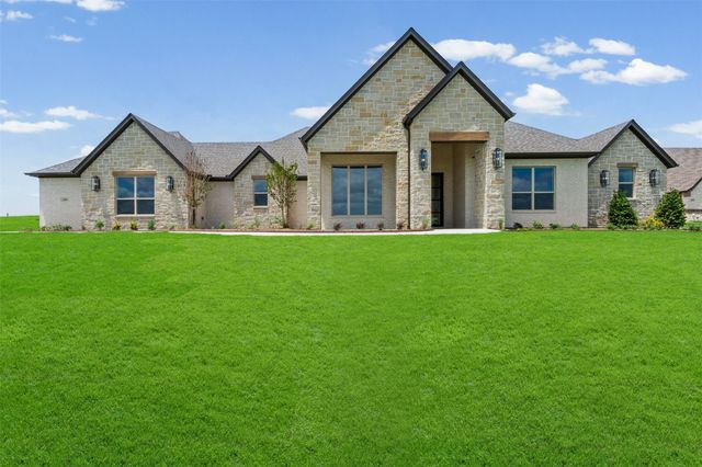 241 Martin Drive, Granbury, TX 76049