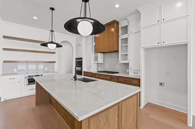 241 Martin Drive, Granbury, TX 76049