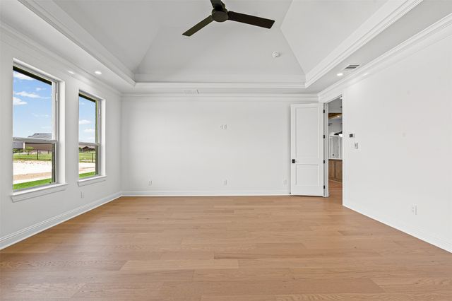 241 Martin Drive, Granbury, TX 76049