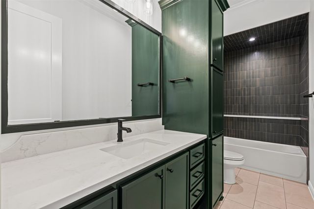 241 Martin Drive, Granbury, TX 76049