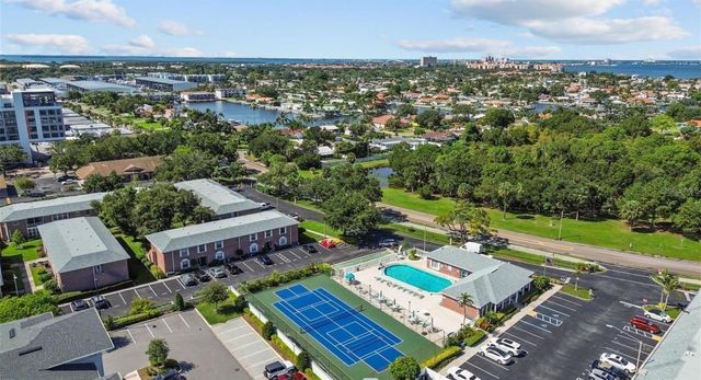 3994 37TH STREET S 9, St Petersburg, FL 33711