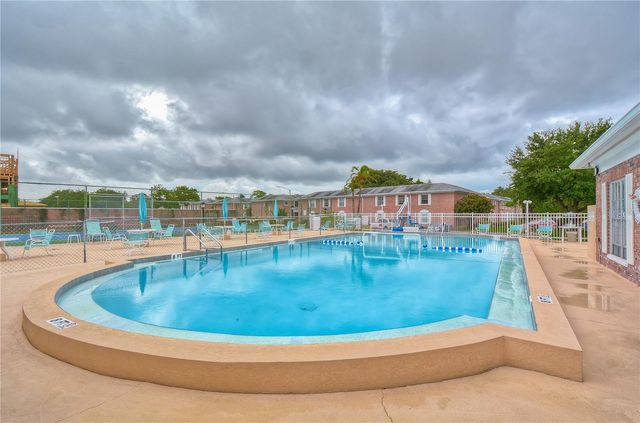 3994 37TH STREET S 9, St Petersburg, FL 33711