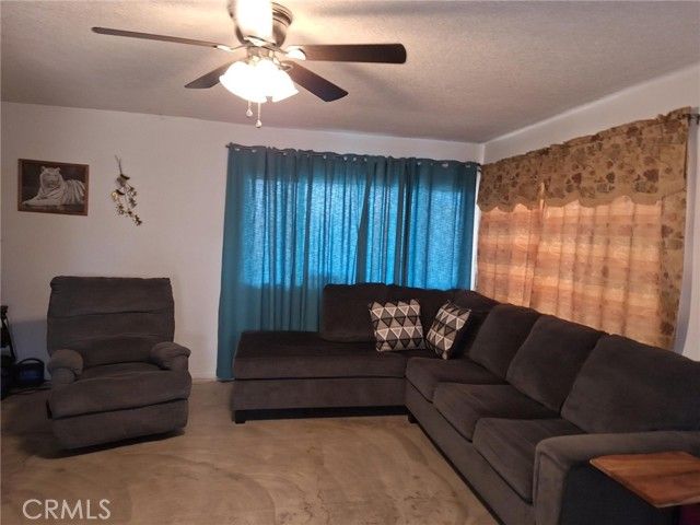 619 S Palm Avenue E, Hemet, CA 92543