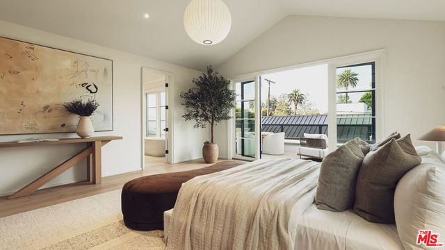 3640 S Barrington Avenue, Los Angeles, CA 90066