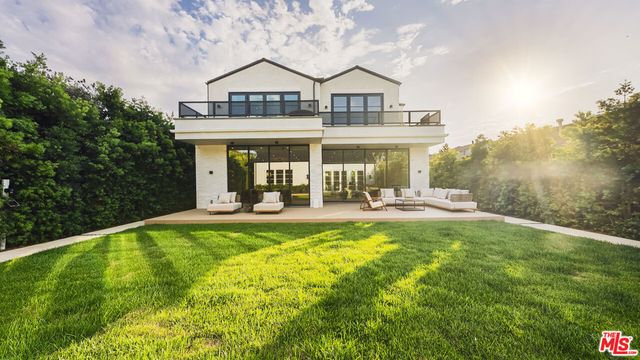 3640 S Barrington Avenue, Los Angeles, CA 90066