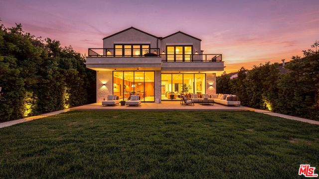 3640 S Barrington Avenue, Los Angeles, CA 90066