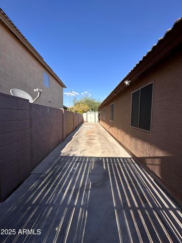 7035 S 43RD Drive, Laveen, AZ 85339