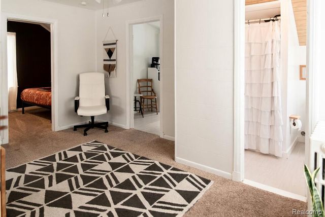 22101 Nowlin Street, Dearborn, MI 48124